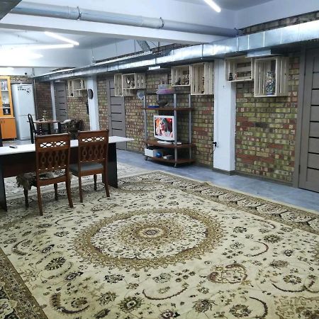 Фэмили Хостел 阿拉木图 外观 照片